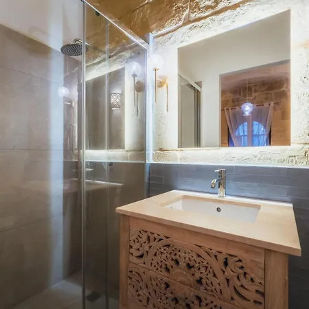 Rustic Retreat With Pool Villa San Lawrenz