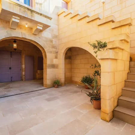 Rustic Retreat With Pool Сан Лоренц